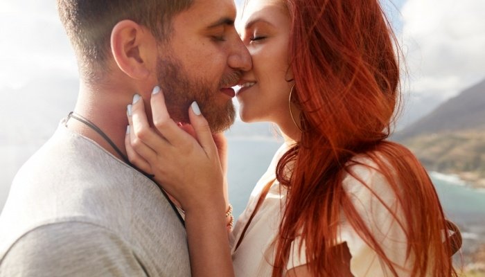 Как правильно целоваться? Подробное руководство для начинающих и продвинутых